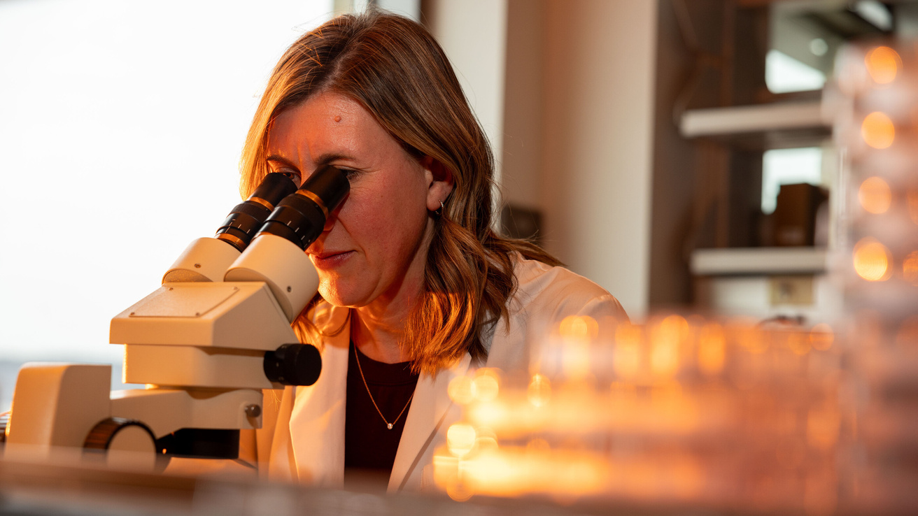 Bri O’Leary, PhD, in the Joseph Cullen lab on Tuesday, Dec. 17, 2024.